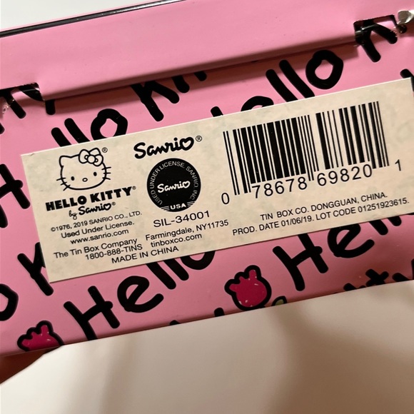 Hello Kitty CAT Face TIN box CARRY CASE latch Lock Pink Beaded Handle Sanrio OS - Picture 4 of 13